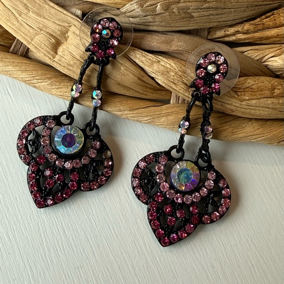 Jewelry - Sparkly Black and Pink Dangle Earrings